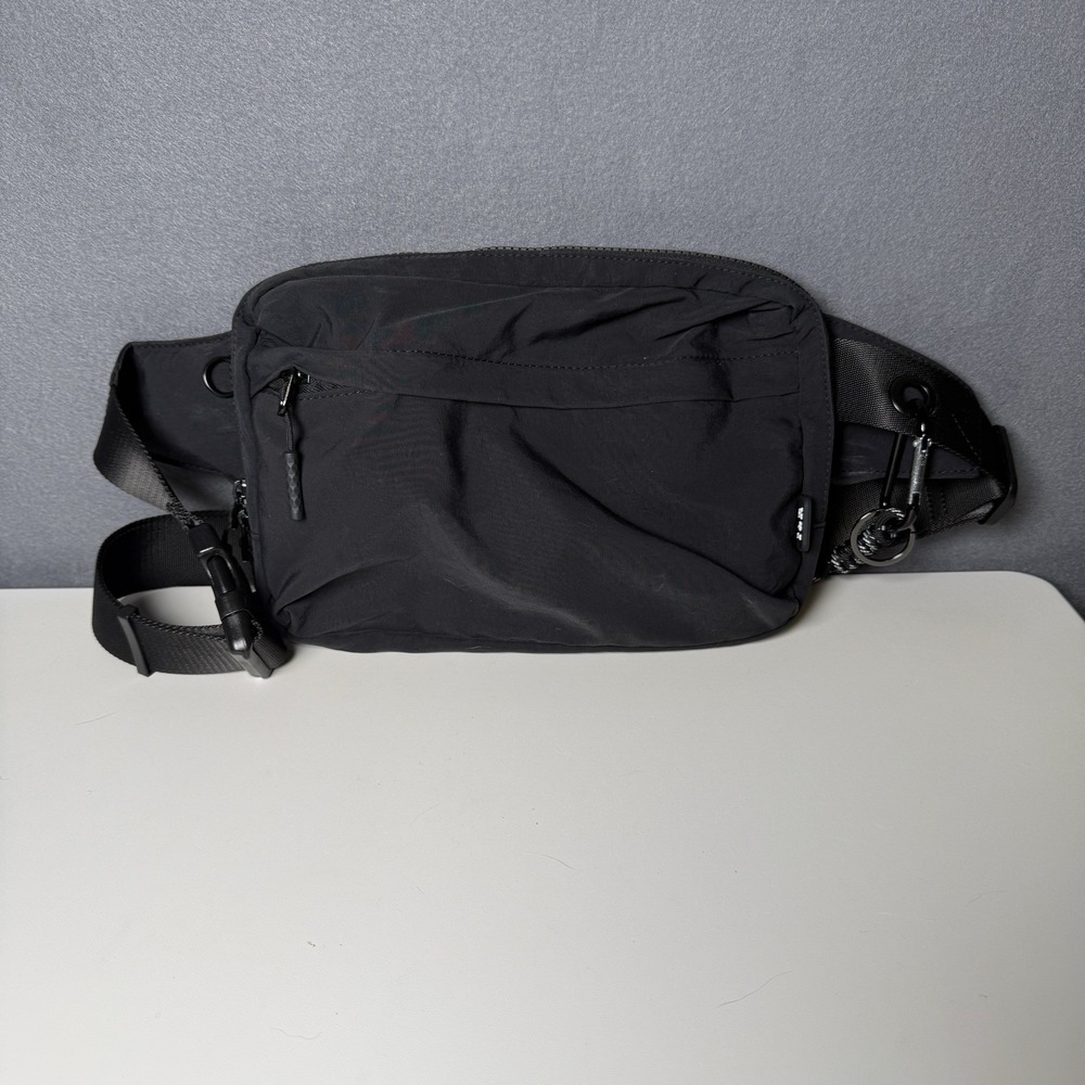 All In One Iris Shoulder Crossbody Bag 2.0 in Black